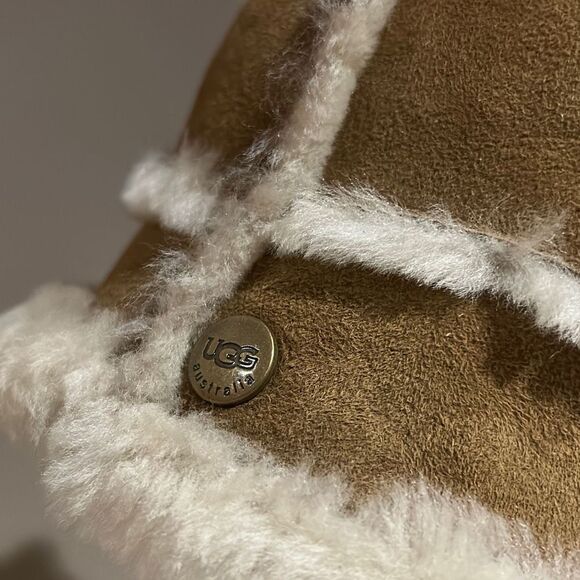 UGG Shearling Bucket Hat One Size - Picture 2 of 9